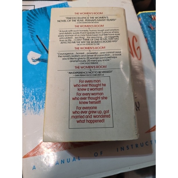 THE WOMEN'S ROOM By Marilyn French Paperback 1978 1st Edition - Picture 3 of 3